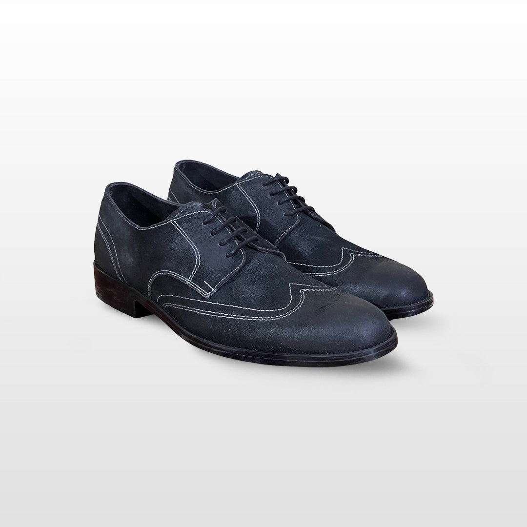 The Mariner’s Wing Black