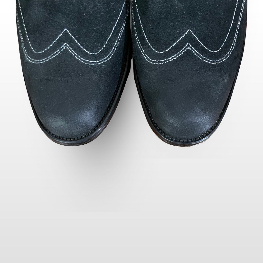 The Mariner’s Wing Black